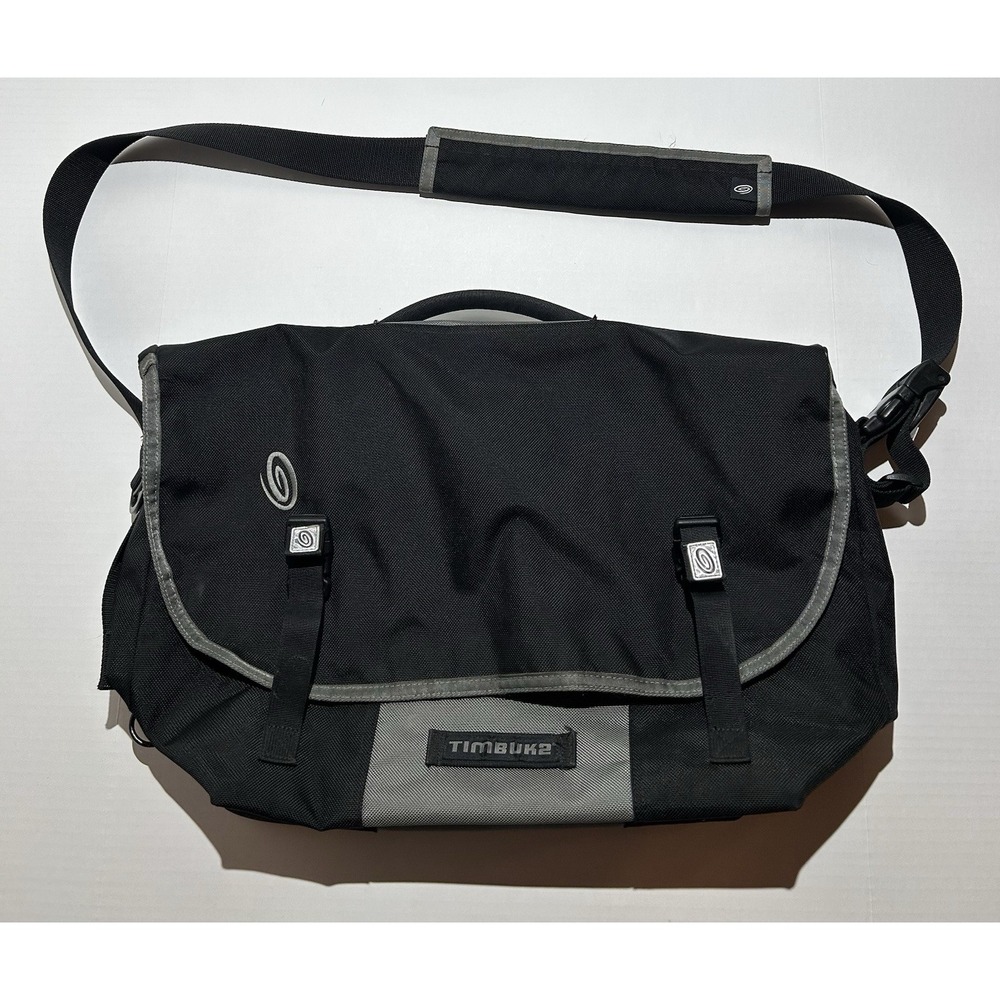 Timbuk2 Black Laptop Travel Duffel Bag Weekender Messenger Crossbody Spacious